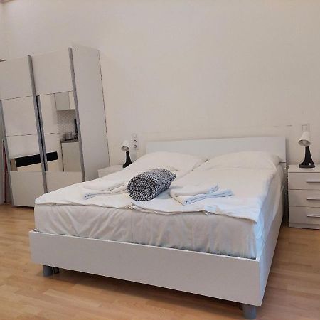 Ai Quattro Angeli Aparthotel Prague Ngoại thất bức ảnh