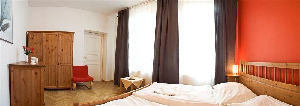 Ai Quattro Angeli Aparthotel Prague Ngoại thất bức ảnh