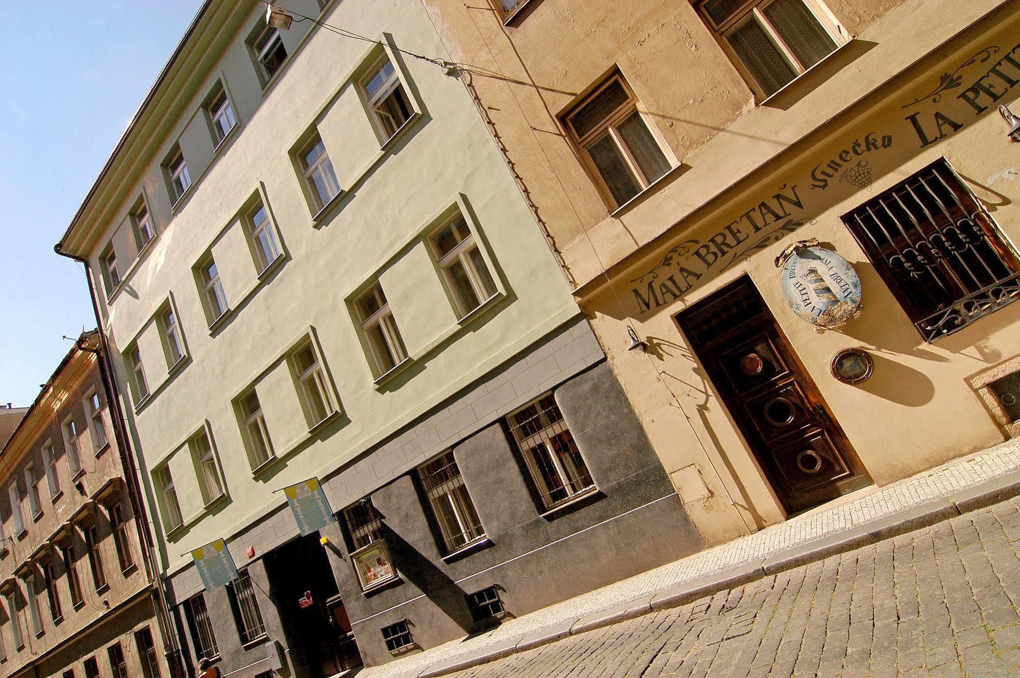 Ai Quattro Angeli Aparthotel Prague Ngoại thất bức ảnh